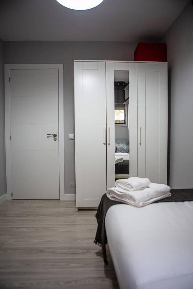 Lovely 3 Bedroom Apartment Next To Fuencarral Madrid Exterior photo
