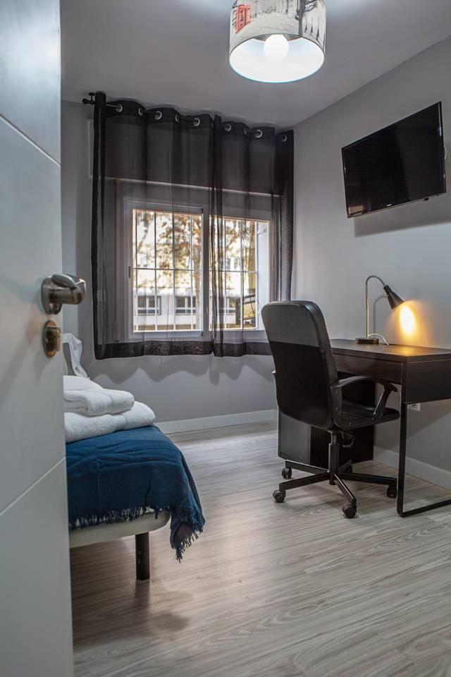 Lovely 3 Bedroom Apartment Next To Fuencarral Madrid Exterior photo